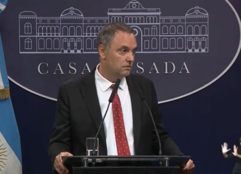 Adorni negó irregularidades patrimoniales y habló de una “operación política” Adorni negó irregularidades patrimoniales y habló de una “operación política”