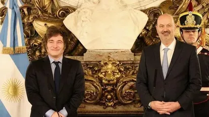 Milei envió al Congreso la “Ley Hojarasca” para eliminar normas obsoletas del sistema legal Milei envió al Congreso la “Ley Hojarasca” para eliminar normas obsoletas del sistema legal