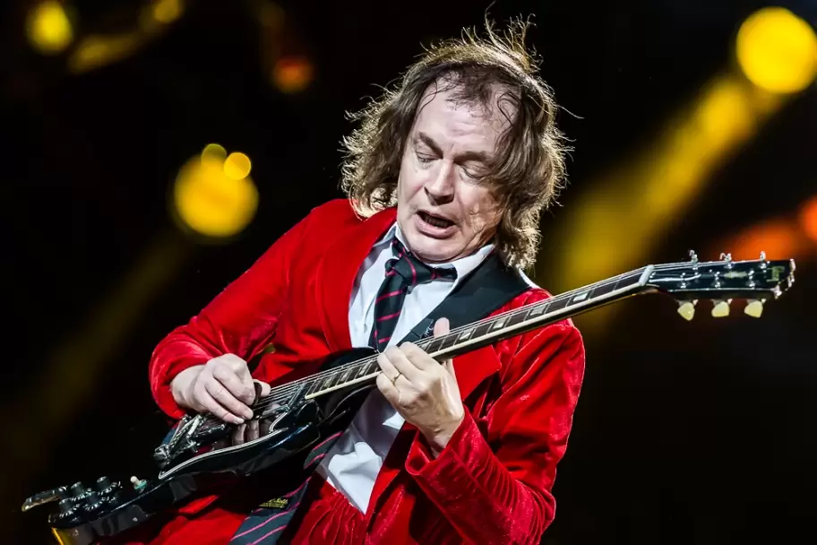 Preocupación por AC/DC: Stevie Young fue internado antes de los shows en River Plate Preocupación por AC/DC: Stevie Young fue internado antes de los shows en River Plate