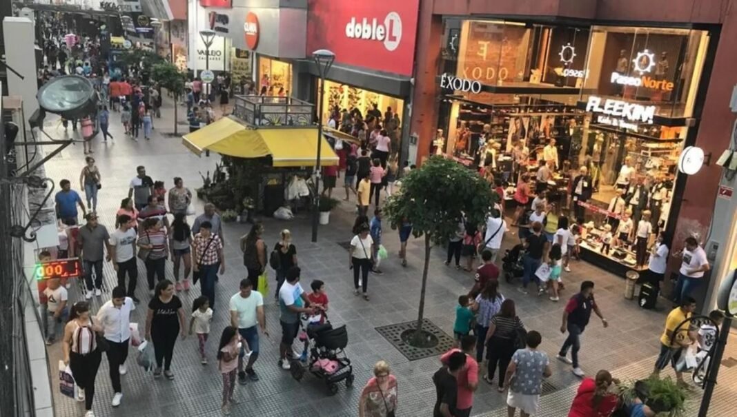 Semana Santa en Tucumán: cómo abrirán los comercios del 2 al 5 de abril Semana Santa en Tucumán: cómo abrirán los comercios del 2 al 5 de abril