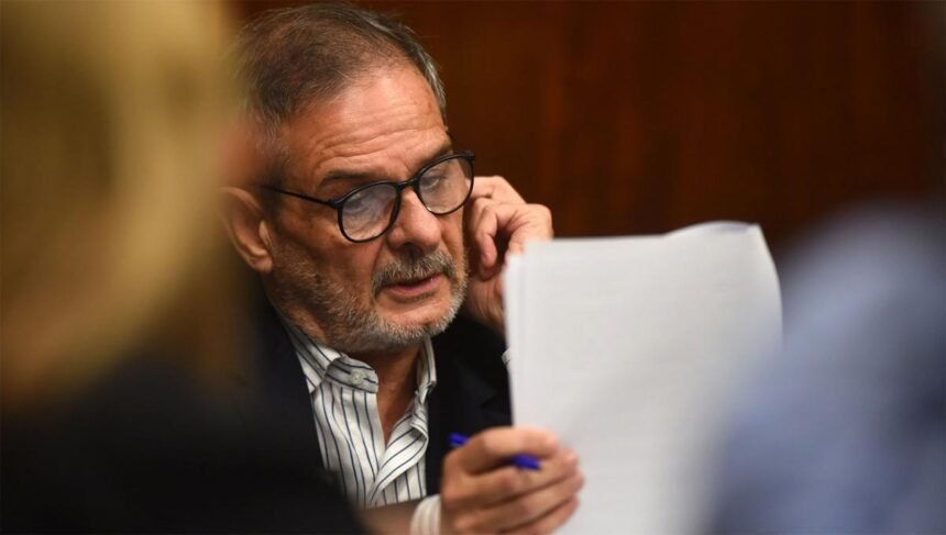 La Justicia Federal deberá definir si el rector Pagani puede ser candidato en la UNT: dos decanos presentaron una acción judicial La Justicia Federal deberá definir si el rector Pagani puede ser candidato en la UNT: dos decanos presentaron una acción judicial