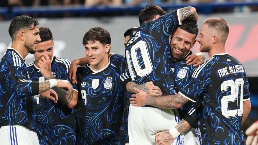 Argentina goleó 5-0 a Zambia en La Bombonera y cerró su preparación rumbo al Mundial 2026 Argentina goleó 5-0 a Zambia en La Bombonera y cerró su preparación rumbo al Mundial 2026